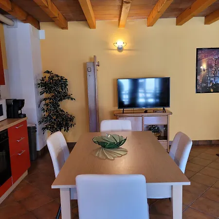 Mountain And Iseo Mountain Iseo Hospitality Apartmán Bossico